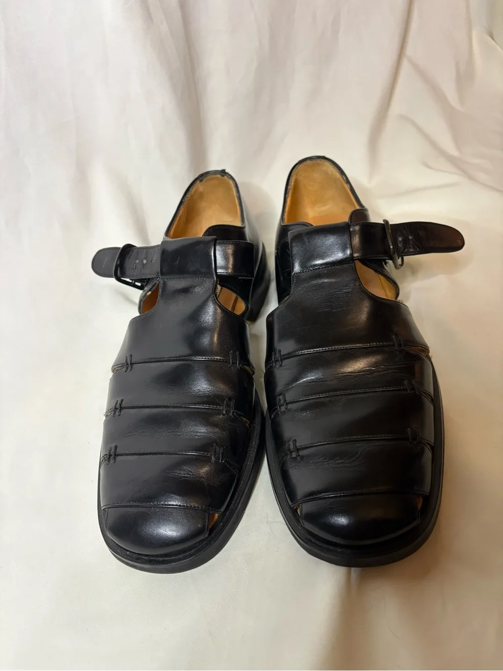 Mezlan Black Leather Fisherman-Style Men’s Sandals with Buckle
